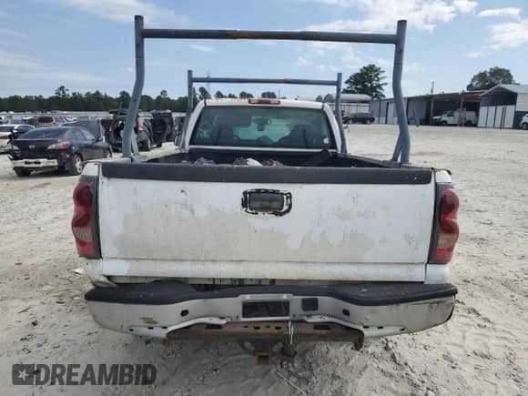 2007 Chevrolet Silverado 1500 Work Truck with VIN 3GCEC14X67G231484, listed as a Copart auction lot 71401725 with Not provided miles and Clean title. Bid and sale history available at DreamBid. Image 6.