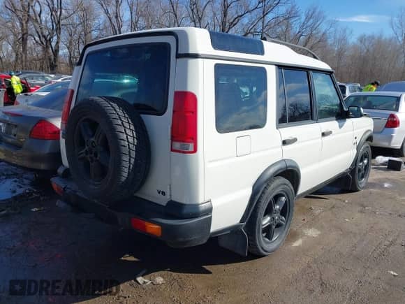 2000 Land Rover Discovery Cloth с VIN SALTY1546YA247075, выставлен на аукционе IAAI как лот 41650529 с пробегом 140 039 миль миль и . История ставок и продаж доступна на DreamBid. Изображение 4.