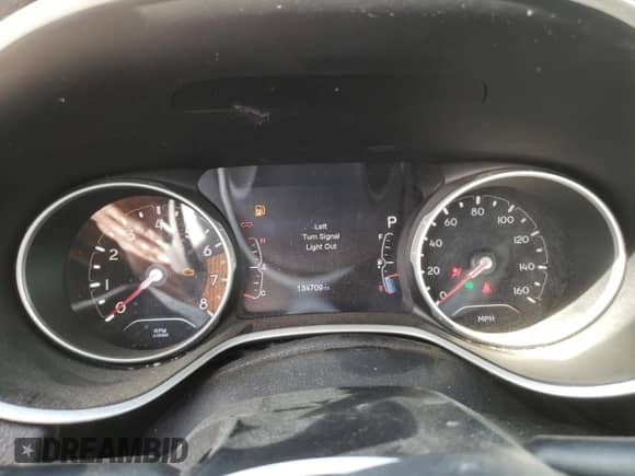 2017 Jeep Compass Latitude z VIN 3C4NJCBB4HT643016, wystawiony jako Copart lot #64889915 z przebiegiem 134 709 mil mil oraz Szkoda całkowita • Salvage title. Historia ofert i sprzedaży dostępna na DreamBid. Obrazek 9.