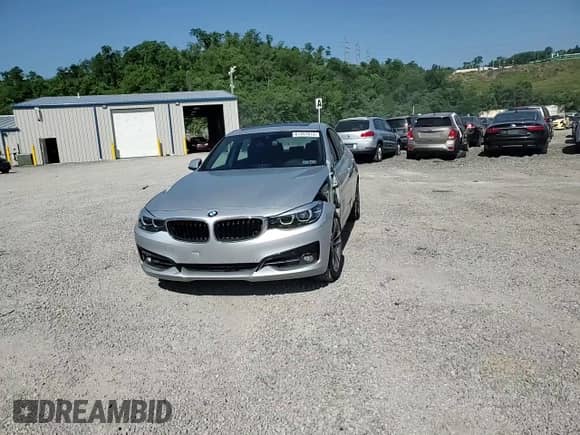 2018 BMW 3 Series 330i xDrive с VIN WBA8Z9C52JG828741, выставлен на аукционе Copart как лот 61457015 с пробегом 87 064 миль миль и Списание • Salvage title. История ставок и продаж доступна на DreamBid. Изображение 13.