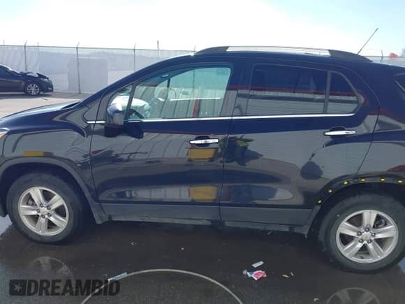 2019 Chevrolet Trax LT с VIN KL7CJPSB0KB900371, выставлен на аукционе IAAI как лот 41506724 с пробегом Не указан миль и . История ставок и продаж доступна на DreamBid. Изображение 14.