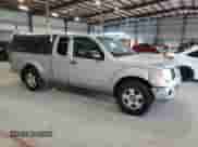 2006 Nissan Frontier SE z VIN 1N6AD06WX6C450604, wystawiony jako Copart lot #82303315 z przebiegiem 97 752 mil mil oraz Czysty tytuł • Clean title. Historia ofert i sprzedaży dostępna na DreamBid. Obrazek 4.