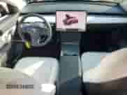 2022 Tesla Model Y Long Range с VIN 7SAYGAEE2NF417561, выставлен на аукционе Copart как лот 84251505 с пробегом 30 145 миль миль и Списание • Salvage title. История ставок и продаж доступна на DreamBid. Изображение 8.