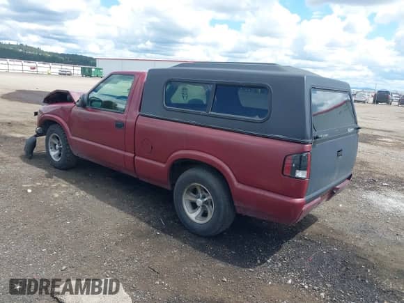1995 Chevrolet S-10 с VIN 1GCCS1445S8200399, выставлен на аукционе IAAI как лот 42328072 с пробегом 133 717 миль миль и . История ставок и продаж доступна на DreamBid. Изображение 3.