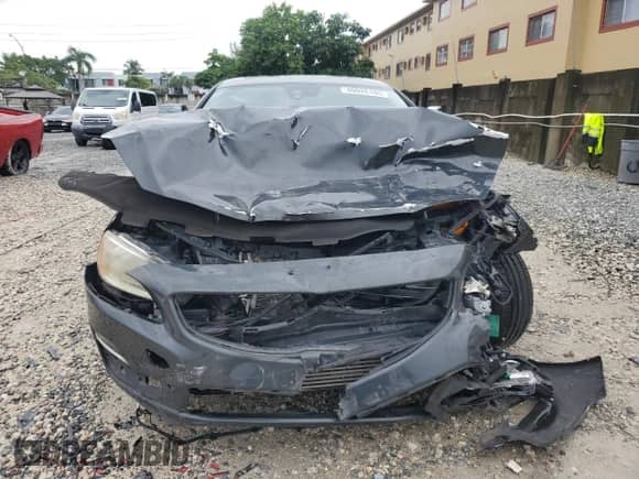 2015 Volvo S60 T5 Drive-E Premier with VIN YV140MFK4F1348785, listed as a Copart auction lot 80026105 with 74,217 mi miles and Salvage title. Bid and sale history available at DreamBid. Image 5.