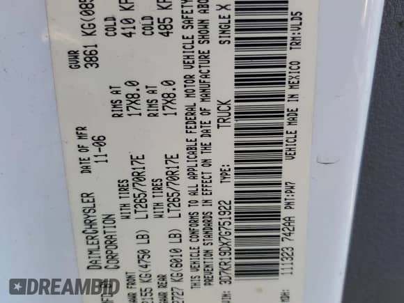 2007 Dodge 1500 SLT z VIN 3D7KR19DX7G751922, wystawiony jako Copart lot #76756934 z przebiegiem 145 115 mil mil oraz Szkoda całkowita • Salvage title. Historia ofert i sprzedaży dostępna na DreamBid. Obrazek 12.