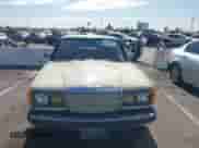 1985 Mercedes-Benz 300 с VIN WDBAB33CXFA210533, выставлен на аукционе IAAI как лот 42653106 с пробегом 248 379 миль миль и . История ставок и продаж доступна на DreamBid. Изображение 6.