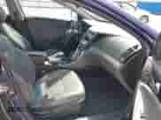 2013 Hyundai Sonata SE с VIN 5NPEC4AC5DH664249, выставлен на аукционе IAAI как лот 42293379 с пробегом 149 222 миль миль и . История ставок и продаж доступна на DreamBid. Изображение 5.