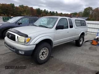 2004 Toyota Tacoma with VIN 5TEWN72N94Z444738, listed as a Copart auction lot 90382405 with 260,173 mi miles and Clean title. Bid and sale history available at DreamBid. Image 1.