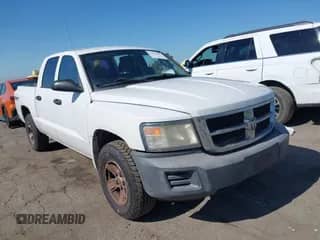 2008 Dodge Dakota SXT with VIN 1D7HE38K38S551508, listed as a IAAI auction lot 42831052 with 129,006 mi miles and . Bid and sale history available at DreamBid. Image 1.