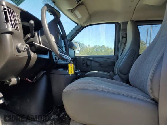 2015 Chevrolet City Express Cargo с VIN 1GAZG1FF2F1101573, выставлен на аукционе Copart как лот 75897974 с пробегом 27 838 миль миль и Списание • Salvage title. История ставок и продаж доступна на DreamBid. Изображение 7.