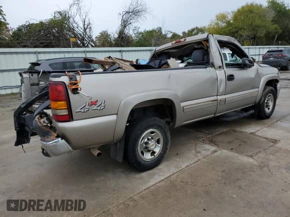 2000 Chevrolet Silverado 2500 с VIN 1GCGK24U4YE173455, выставлен на аукционе Copart как лот 79825213 с пробегом 140 404 миль миль и Списание • Salvage title. История ставок и продаж доступна на DreamBid. Изображение 3.