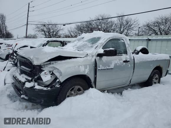 2012 Ram 1500 ST z VIN 3C6JD6DP2CG207886, wystawiony jako Copart lot #41557525 z przebiegiem 246 807 mil mil oraz Szkoda całkowita • Salvage title. Historia ofert i sprzedaży dostępna na DreamBid. Obrazek 1.