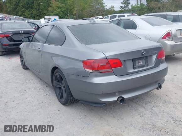 2008 BMW 3 Series 335i with VIN WBAWB73568P040863, listed as a IAAI auction lot 43367833 with 146,119 mi miles and . Bid and sale history available at DreamBid. Image 3.