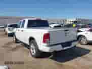 2013 Ram 1500 Express z VIN 1C6RR6FT2DS500566, wystawiony jako IAAI lot #42860442 z przebiegiem 198 907 mil mil oraz . Historia ofert i sprzedaży dostępna na DreamBid. Obrazek 3.