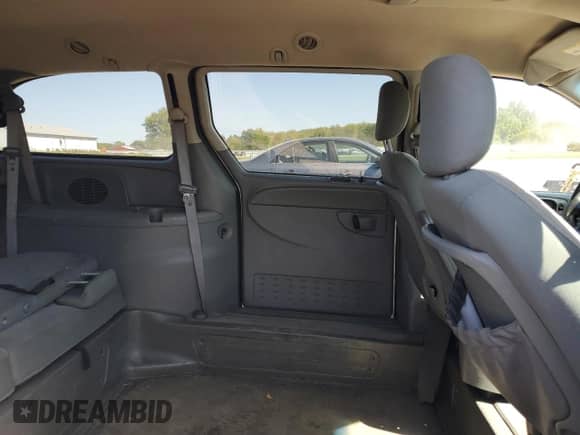 2007 Dodge Grand Caravan SE с VIN 1D4GP24R37B256102, выставлен на аукционе Copart как лот 80196245 с пробегом 300 412 миль миль и Чистый • Clean title. История ставок и продаж доступна на DreamBid. Изображение 11.