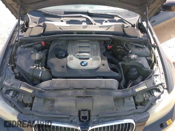 2009 BMW 3 Series 335d с VIN WBAPN73509A265926, выставлен на аукционе IAAI как лот 42402882 с пробегом 203 100 миль миль и . История ставок и продаж доступна на DreamBid. Изображение 10.