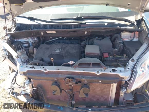 2017 Toyota Sienna LE Auto Access Seat с VIN 5TDKZ3DC7HS826423, выставлен на аукционе IAAI как лот 43102554 с пробегом 78 433 миль миль и . История ставок и продаж доступна на DreamBid. Изображение 10.