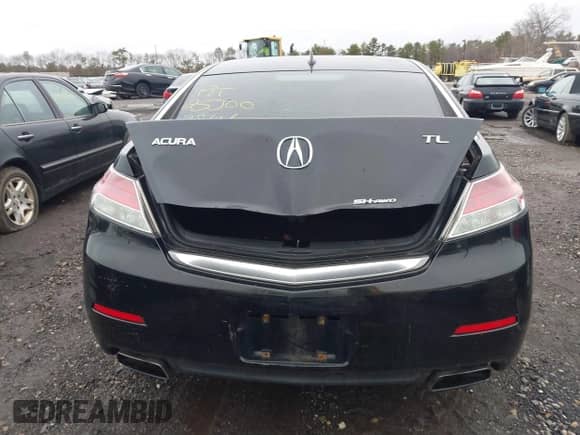 2012 Acura TL Auto with VIN 19UUA9F2XCA010322, listed as a IAAI auction lot 41820064 with Not provided miles and . Bid and sale history available at DreamBid. Image 15.