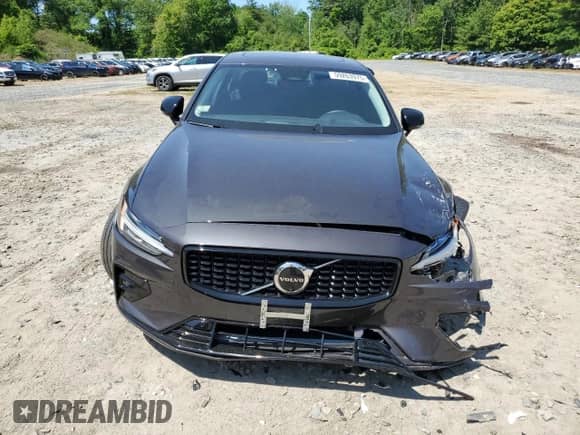 2024 Volvo S60 Plus Dark Theme z VIN 7JRL12TL3RG298478, wystawiony jako Copart lot #59263975 z przebiegiem 36 808 mil mil oraz Szkoda całkowita • Salvage title. Historia ofert i sprzedaży dostępna na DreamBid. Obrazek 5.