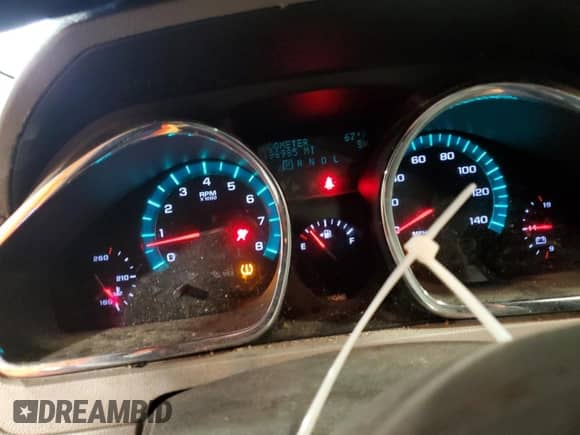 2009 Chevrolet Traverse 2LT with VIN 1GNEV23D79S100316, listed as a Copart auction lot 60281365 with 196,985 mi miles and Salvage title. Bid and sale history available at DreamBid. Image 9.