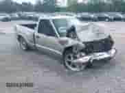 2002 Chevrolet S-10 с VIN 1GCCS14W728117798, выставлен на аукционе IAAI как лот 42439393 с пробегом Не указан миль и . История ставок и продаж доступна на DreamBid. Изображение 1.