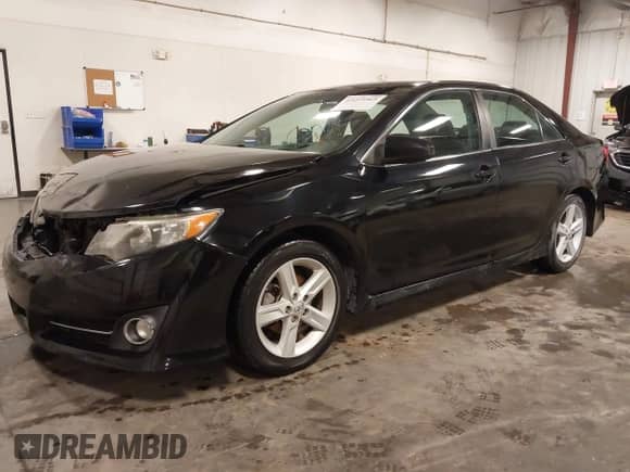 2014 Toyota Camry LE with VIN 4T1BF1FK1EU419525, listed as a IAAI auction lot 43215969 with 139,255 mi miles and . Bid and sale history available at DreamBid. Image 2.
