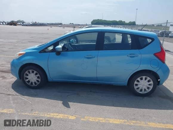 2015 Nissan Note SV с VIN 3N1CE2CP7FL431128, выставлен на аукционе IAAI как лот 42523441 с пробегом 101 887 миль миль и . История ставок и продаж доступна на DreamBid. Изображение 14.