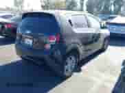 2014 Chevrolet Sonic LT с VIN 1G1JC6SH2E4217799, выставлен на аукционе IAAI как лот 42883600 с пробегом 140 655 миль миль и . История ставок и продаж доступна на DreamBid. Изображение 4.