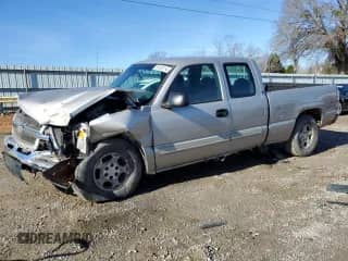 2004 Chevrolet Silverado 1500 Z71 z VIN 1GCEK19VX4E252268, wystawiony jako Copart lot #86795114 z przebiegiem 218 849 mil mil oraz Szkoda całkowita • Salvage title. Historia ofert i sprzedaży dostępna na DreamBid. Obrazek 1.