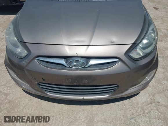 2013 Hyundai Accent SE с VIN KMHCU5AE7DU121062, выставлен на аукционе IAAI как лот 43125733 с пробегом 168 373 миль миль и . История ставок и продаж доступна на DreamBid. Изображение 6.