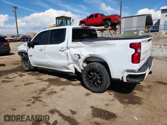 2021 Chevrolet Silverado 1500 RST with VIN 1GCUYEED3MZ353305, listed as a Copart auction lot 70902515 with 63,378 mi miles and Salvage title. Bid and sale history available at DreamBid. Image 2.