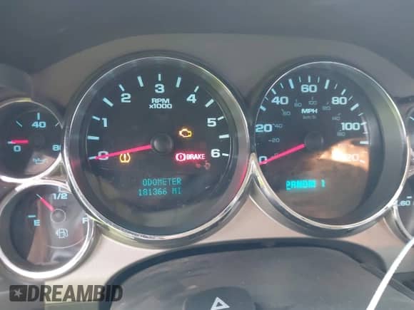 2012 Chevrolet Silverado 2500HD Work Truck с VIN 1GC1CVCGXCF202119, выставлен на аукционе IAAI как лот 41905706 с пробегом 181 336 миль миль и . История ставок и продаж доступна на DreamBid. Изображение 7.