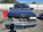 2001 Chevrolet Blazer LS z VIN 1GNCT18W21K182784, wystawiony jako Copart lot #76004174 z przebiegiem 153 833 mil mil oraz Szkoda całkowita • Salvage title. Historia ofert i sprzedaży dostępna na DreamBid. Obrazek 5.