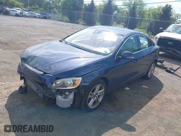 2015 Volvo S60 T5 Drive-E Premier with VIN YV140MFK9F1353755, listed as a IAAI auction lot 42947939 with 84,531 mi miles and . Bid and sale history available at DreamBid. Image 2.