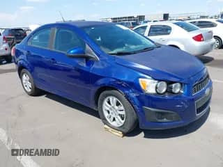 2012 Chevrolet Sonic LS с VIN 1G1JA5SH5C4215042, выставлен на аукционе IAAI как лот 42608607 с пробегом 117 294 миль миль и . История ставок и продаж доступна на DreamBid. Изображение 1.