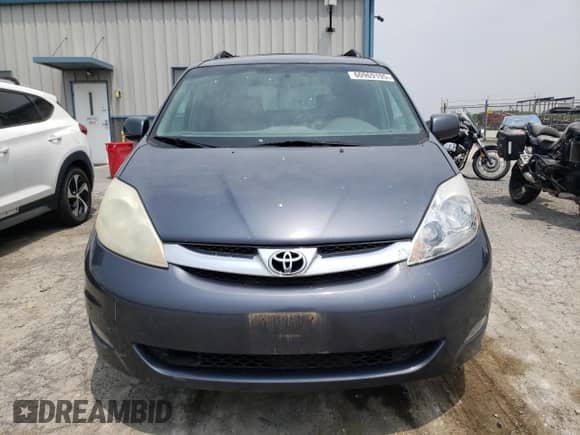 2006 Toyota Sienna XLE z VIN 5TDBA22CX6S064772, wystawiony jako Copart lot #60969195 z przebiegiem 208 724 mil mil oraz Nie do naprawy • Non repairable. Historia ofert i sprzedaży dostępna na DreamBid. Obrazek 5.