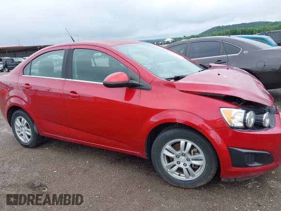 2014 Chevrolet Sonic LT с VIN 1G1JC5SH3E4106317, выставлен на аукционе IAAI как лот 42413164 с пробегом 63 900 миль миль и . История ставок и продаж доступна на DreamBid. Изображение 13.