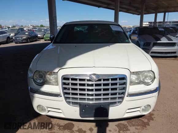 2005 Chrysler 300 C with VIN 2C3AA63H25H174486, listed as a IAAI auction lot 43232276 with 90,503 mi miles and . Bid and sale history available at DreamBid. Image 6.