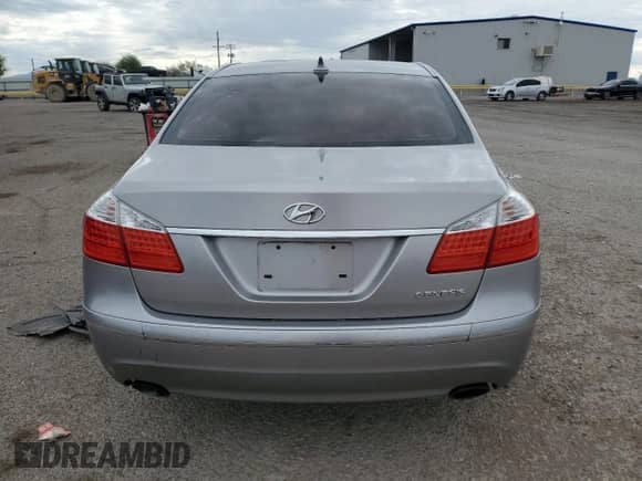 2009 Hyundai Genesis с VIN KMHGC46E59U042858, выставлен на аукционе Copart как лот 80850815 с пробегом 126 521 миль миль и Списание • Salvage title. История ставок и продаж доступна на DreamBid. Изображение 6.