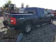 2009 Chevrolet Silverado 1500 LT z VIN 2GCEK23C091136972, wystawiony jako Copart lot #80239735 z przebiegiem 140 733 mil mil oraz Nie do naprawy • Non repairable. Historia ofert i sprzedaży dostępna na DreamBid. Obrazek 3.