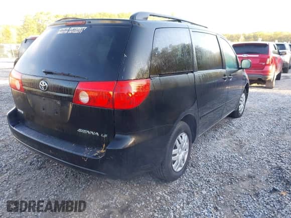 2010 Toyota Sienna CE z VIN 5TDKK4CC4AS296784, wystawiony jako IAAI lot #43375296 z przebiegiem 215 949 mil mil oraz . Historia ofert i sprzedaży dostępna na DreamBid. Obrazek 4.