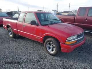 1998 Chevrolet S-10 LS z VIN 1GCCS19X0W8197811, wystawiony jako IAAI lot #43390663 z przebiegiem 195 667 mil mil oraz . Historia ofert i sprzedaży dostępna na DreamBid. Obrazek 1.