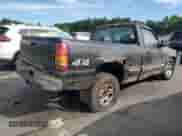 1999 Chevrolet Silverado 1500 с VIN 1GCEK14V7XZ188047, выставлен на аукционе Copart как лот 70703395 с пробегом 135 290 миль миль и На запчасти • Non repairable. История ставок и продаж доступна на DreamBid. Изображение 3.