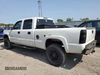 2004 Chevrolet Silverado 2500 LS с VIN 1GCGK23U94F129943, выставлен на аукционе Copart как лот 69982994 с пробегом 195 865 миль миль и Списание • Salvage title. История ставок и продаж доступна на DreamBid. Изображение 2.