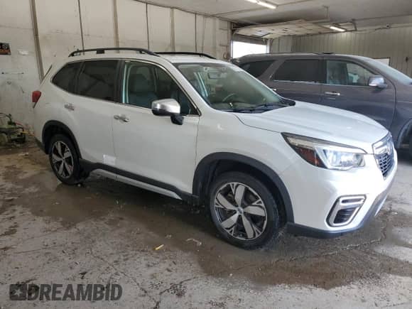 2019 Subaru Forester Touring z VIN JF2SKAWC7KH514752, wystawiony jako Copart lot #69061925 z przebiegiem 55 218 mil mil oraz Szkoda całkowita • Salvage title. Historia ofert i sprzedaży dostępna na DreamBid. Obrazek 4.