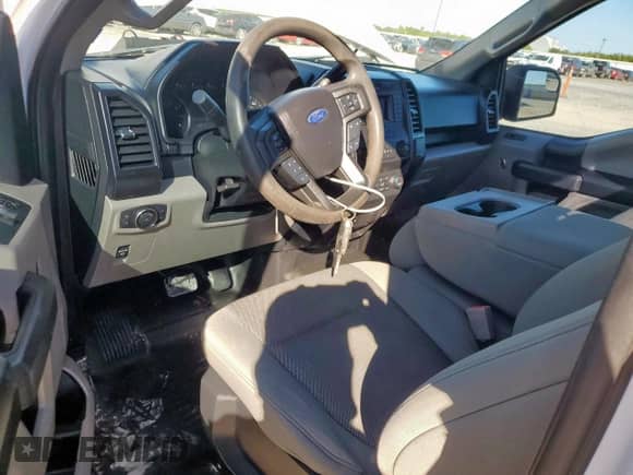 2020 Ford F-150 XL with VIN 1FTMF1EB1LFA38533, listed as a Copart auction lot 90881205 with 186,118 mi miles and Clean title. Bid and sale history available at DreamBid. Image 8.