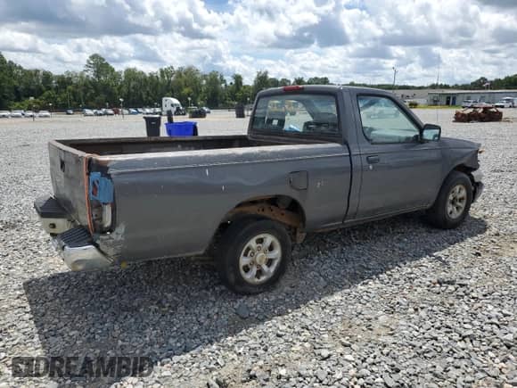 2000 Nissan Frontier XE with VIN 1N6DD21S1YC343604, listed as a Copart auction lot 68638905 with Not provided miles and Clean title. Bid and sale history available at DreamBid. Image 3.