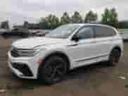 2024 Volkswagen Tiguan SE R-Line Black с VIN 3VV8B7AX8RM025872, выставлен на аукционе Copart как лот 64282855 с пробегом 16 071 миль миль и Списание • Salvage title. История ставок и продаж доступна на DreamBid. Изображение 1.