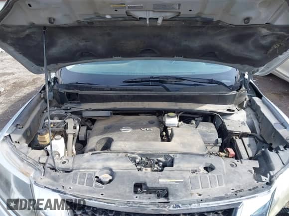 2013 Nissan Pathfinder Platinum with VIN 5N1AR2MN8DC611132, listed as a IAAI auction lot 41577473 with 119,497 mi miles and . Bid and sale history available at DreamBid. Image 10.